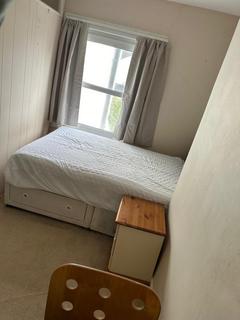 3 bedroom house share to rent, Grove Terrace