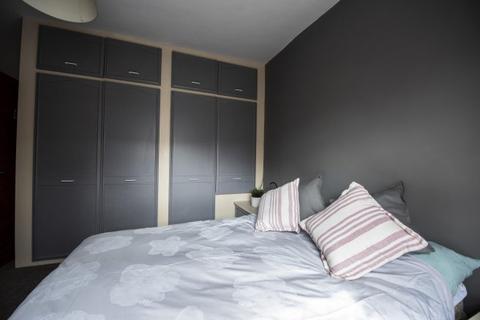5 bedroom house share to rent - Henshall Street