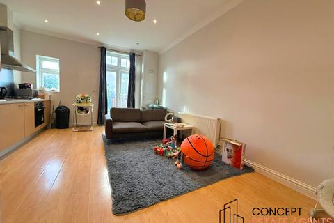 1 bedroom apartment to rent, Park Road, Kingston Upon Thames, KT2