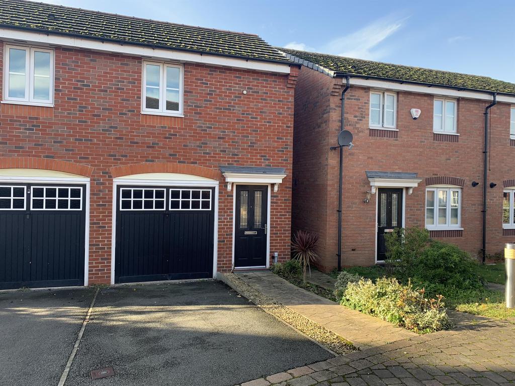 Amblerise Close, Bolehall, Tamworth, B77 3AY 1 bed apartment £625 pcm