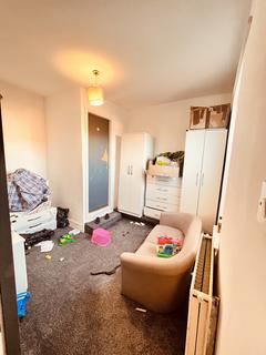 2 bedroom flat share to rent - MILNER RD, SELLY OAK