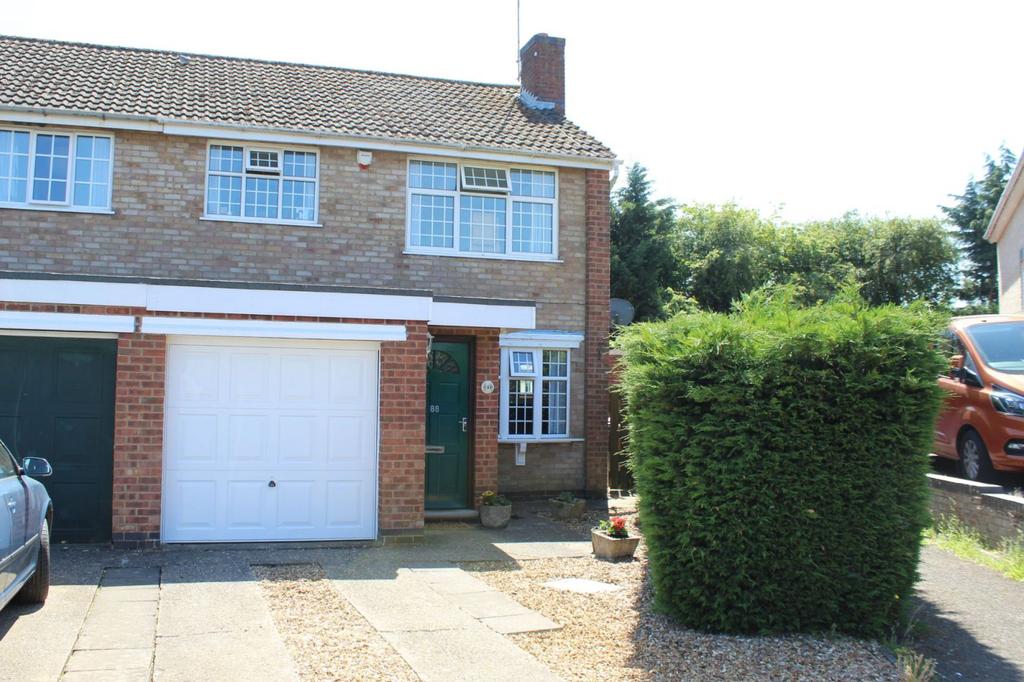 Cottingham Drive, Moulton, Northampton NN3 7LG 3 bed end of terrace