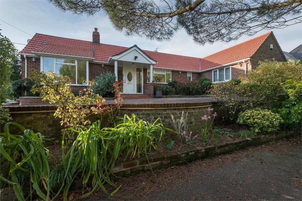 Fakenham Road, Taverham, Norwich, Norfolk 4 bed detached bungalow £475,000