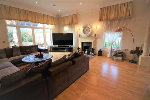 6 bedroom detached house to rent - BEAULIEU PARK - 6 BED DETACHED FAMILY HOME