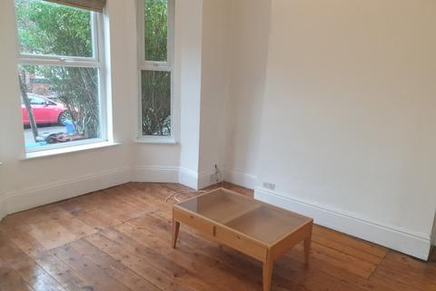 4 bedroom terraced house to rent, Warwick Road , Chorlton
