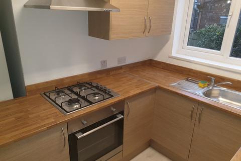 4 bedroom terraced house to rent, Warwick Road , Chorlton