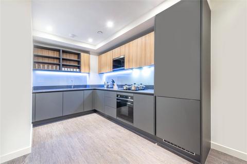 3 bedroom flat to rent, Western Gateway, London