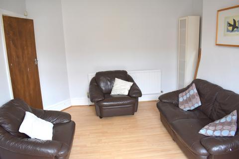 4 bedroom end of terrace house to rent, Monton Street, Rusholme, Manchester