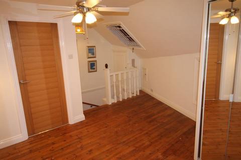 1 bedroom flat to rent, St. James Street, South Petherton