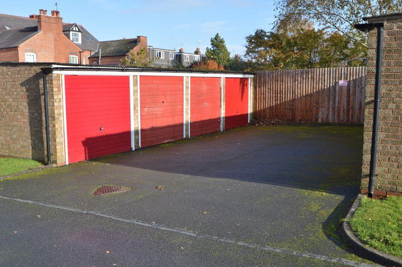 Garage court