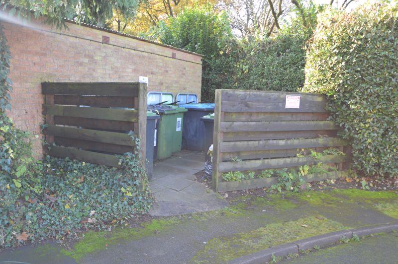 Bin enclosure