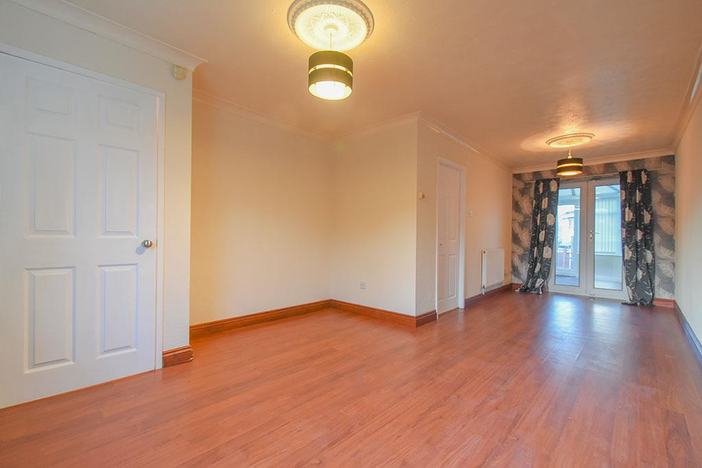 Plantation Road, Blackburn 3 bed semidetached house £100,000