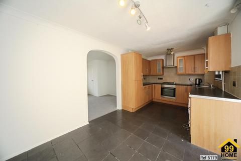 3 bedroom semi-detached house to rent, Barnston Close, Luton, Bedfordshire, LU2