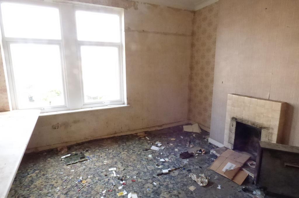 Ocean View, Whitley Bay, Tyne and Wear, NE26 1AL 4 bed terraced house