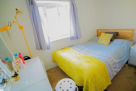 undefined, Nicholsons Grove, Colchester, Essex, CO1