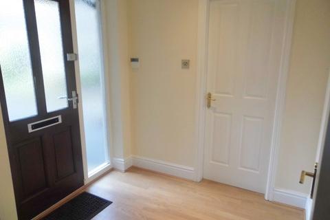 4 bedroom semi-detached house to rent - Montpellier Mews, Salford, M7