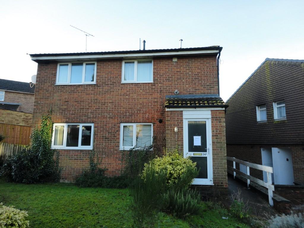 Highfield Road, Willesborough, Ashford 1 bed apartment £625 pcm (£144 pw)