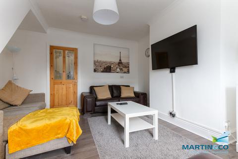 undefined, Main Street ( room 1), Lancaster LA2