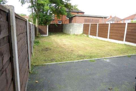 5 bedroom semi-detached house to rent, Mauldeth Road West, Withington, Manchester