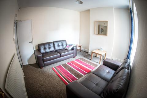 5 bedroom end of terrace house to rent - Albert Grove, Lenton