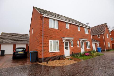 4 bedroom semi-detached house to rent, Ivy Road, Norwich