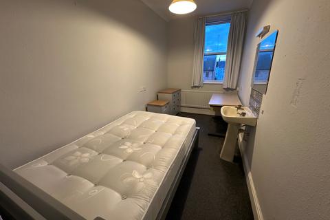 1 bedroom in a house share to rent, Room 33, Acorn House