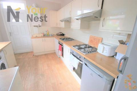 undefined, Estcourt Terrace, Headingley, LS6 3EX
