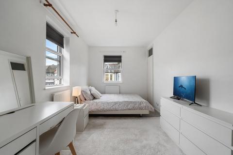 1 bedroom maisonette for sale, Colina Road, Haringey