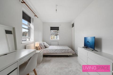 1 bedroom maisonette for sale, Colina Road, Haringey