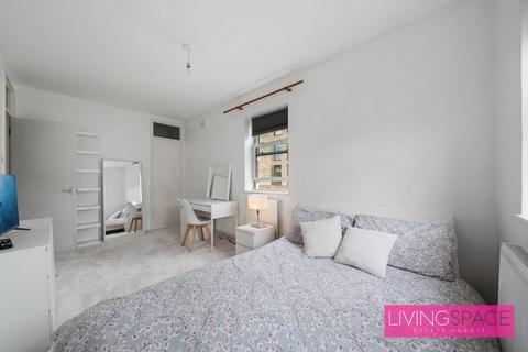 1 bedroom maisonette for sale, Colina Road, Haringey