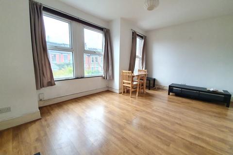 1 bedroom flat to rent, Beech Road, Bounds Green