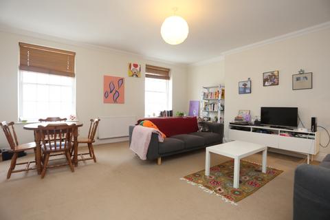 2 Bed Flats To Rent In Regency Apartments Flats To Let