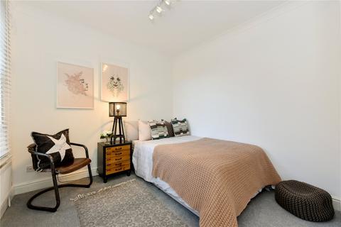 4 bedroom terraced house to rent, Queen's Grove, St. John's Wood, London, NW8
