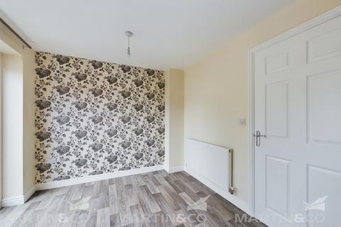 undefined, Aidan Close, Long Sandall