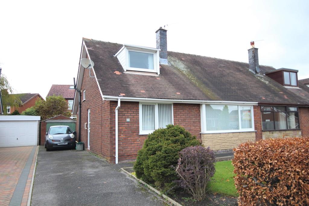 Whitefield Road, Penwortham 3 bed semidetached bungalow £168,000