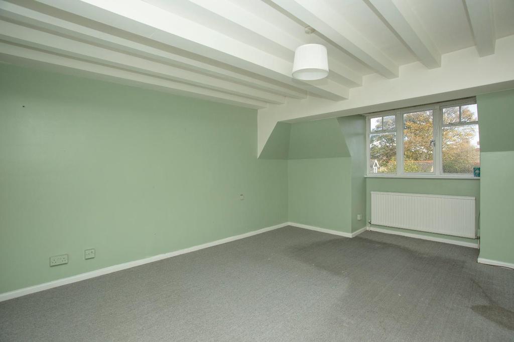 Vale Road, Broadstairs 4 bed detached house £475,000