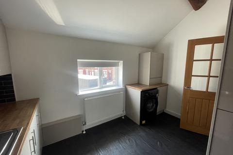 2 bedroom flat to rent, Orford Lane, Warrington, Cheshire, WA2