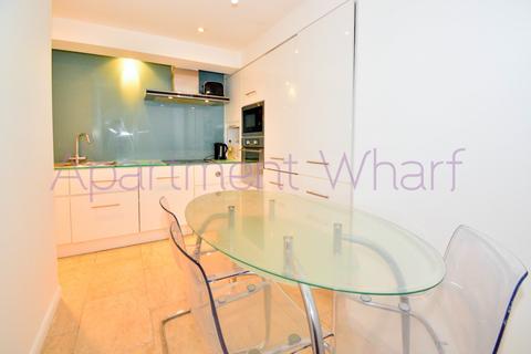undefined, Leman Street    (Liverpool street), London, E1