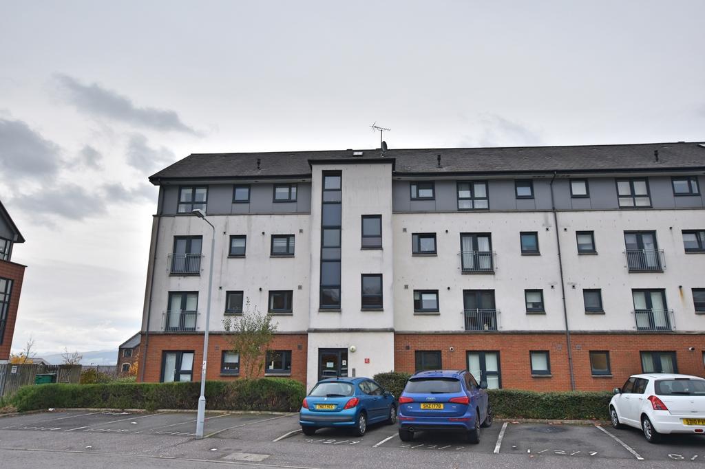 KINCAID COURT GREENOCK 2 bed flat £100,000