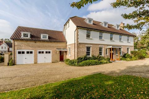 5 bedroom detached house to rent, Thedwastre Road, Thurston