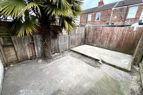 2 bedroom terraced house to rent, 75 Dorset Street, Hull HU4