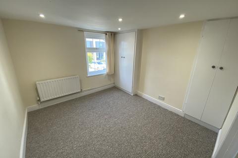 1 bedroom property to rent, New Heston Road, Heston