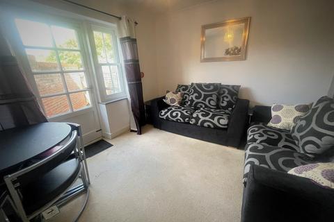 4 bedroom end of terrace house to rent, The Spires, Canterbury CT2