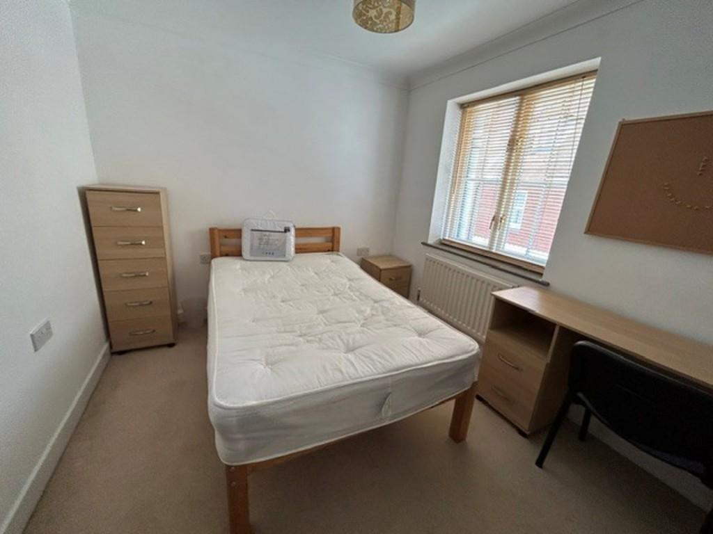 Bedroom (c)
