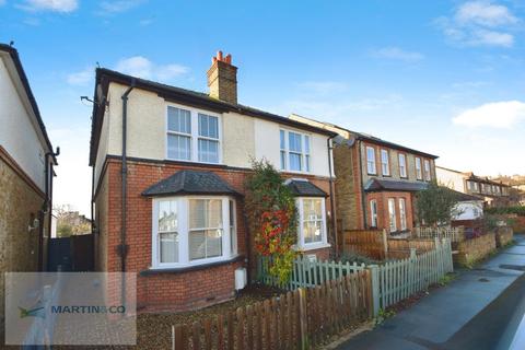 undefined, Walton On Thames