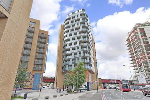 2 bedroom flat to rent, Da Vinci Torre, 77 Loampit Vale, Lewisham, London, SE13 7FW