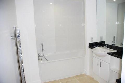 2 bedroom flat to rent, Da Vinci Torre, 77 Loampit Vale, Lewisham, London, SE13 7FW