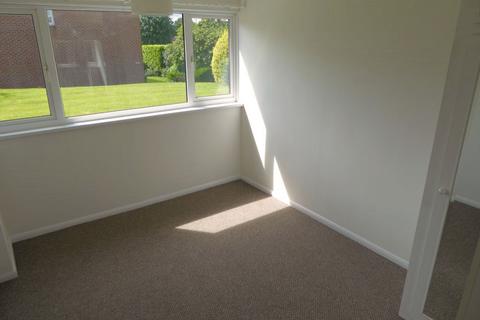 1 bedroom flat to rent, KNIGHTTHORPE COURT BURNS ROAD LOUGHBOROUGH LEICESTERSHIRE