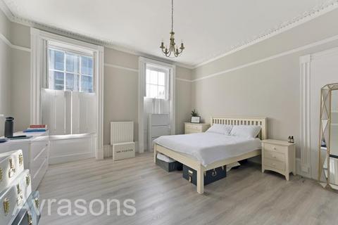 1 bedroom flat to rent, Clapham Road, Oval