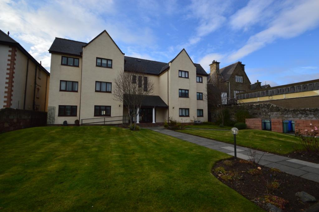 Ardayre Road, Prestwick, South Ayrshire, KA9 1QL 1 bed flat £575 pcm